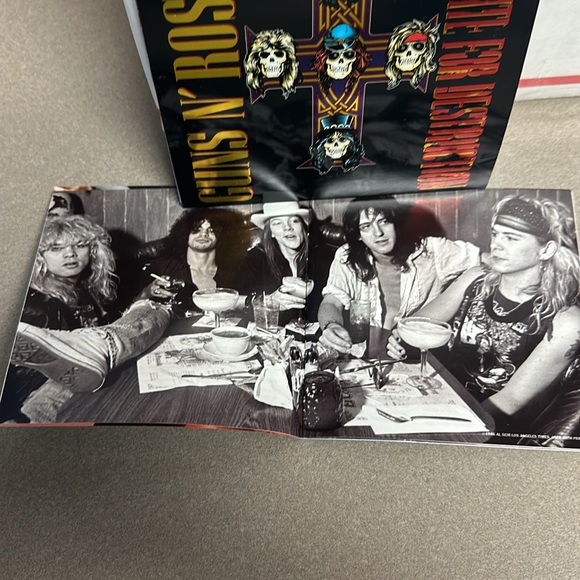 Guns N Roses Appetite for Destruction 2 cd’s in Excellent like new condition - Picture 9 of 12